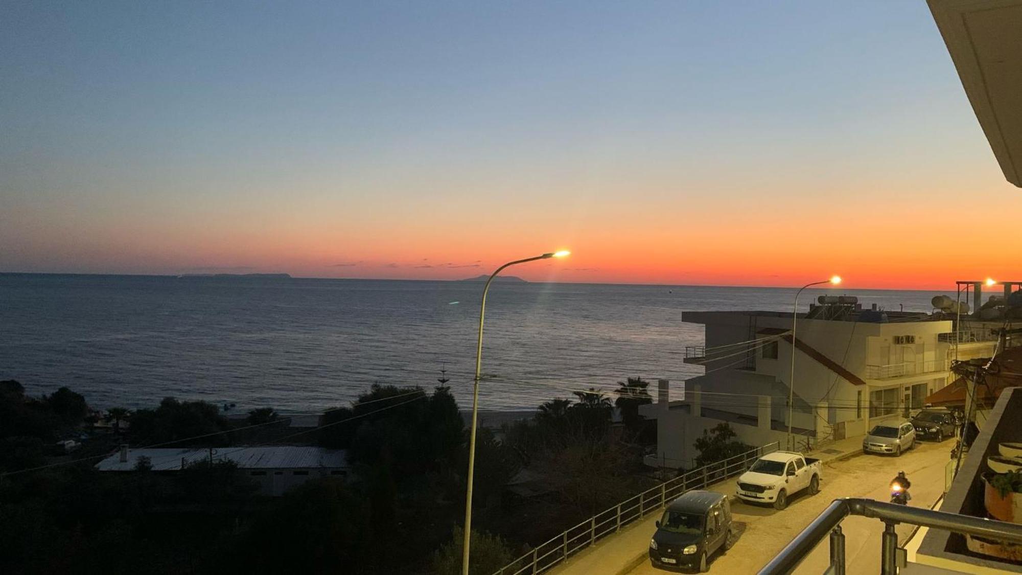 Sunset Views Apartment هيماري المظهر الخارجي الصورة